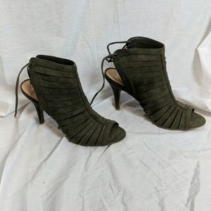 Beautiful green heeld